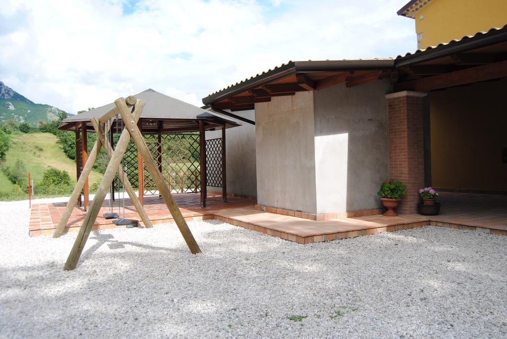 B&B Pascale Cusano Mutri Exteriör bild