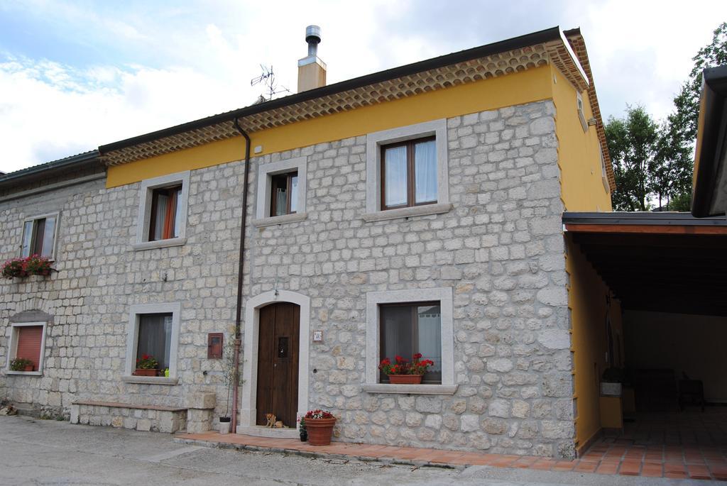 B&B Pascale Cusano Mutri Exteriör bild